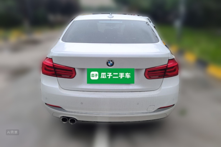 BMW 3 Series 2018 immagine di auto #6