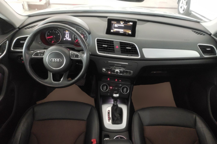 Audi Q3 2018 #10 Audi Q3 2018 car image #10