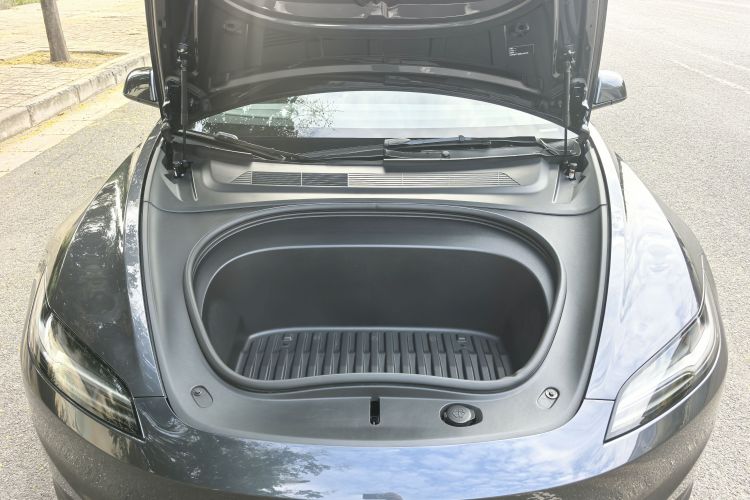 Tesla Model 3 2024 #24 Tesla Model 3 2024 car image #24