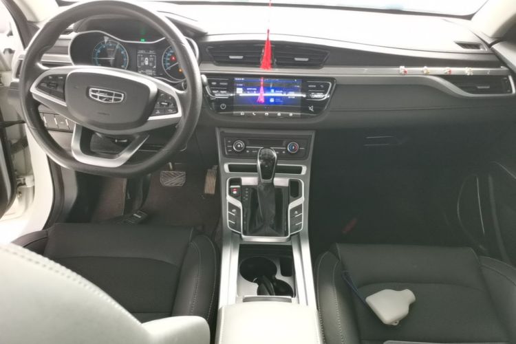 GEELY Emgrand 2020 #10 GEELY Emgrand 2020 car image #10