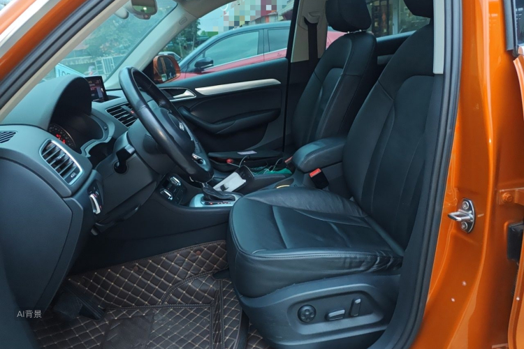 Audi Q3 2015 car image #17