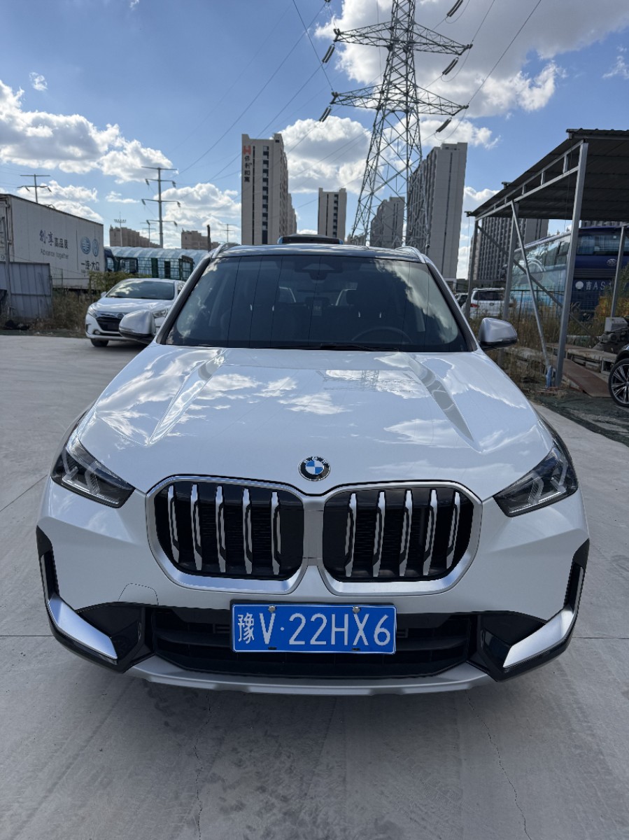 BMW X1 2024 BMW X1 2024 car image
