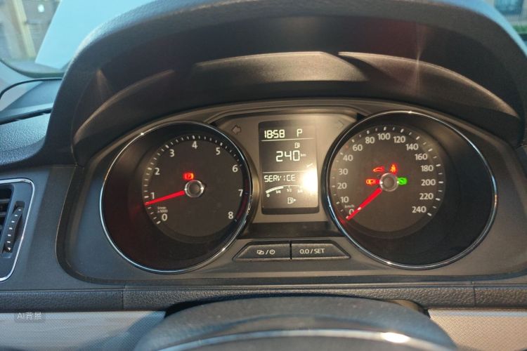 Volkswagen Lavida 2017 car image #13