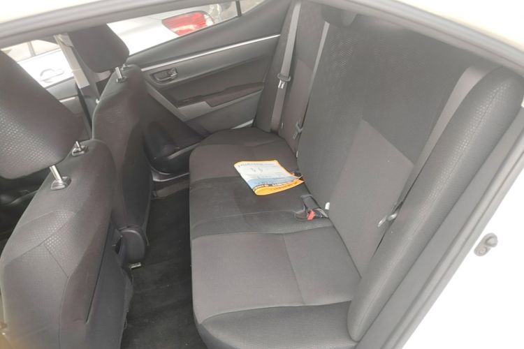 Toyota Corolla 2017 car image #17