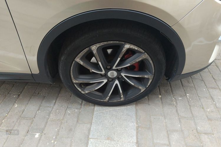 GEELY Emgrand GS 2017 car image #9