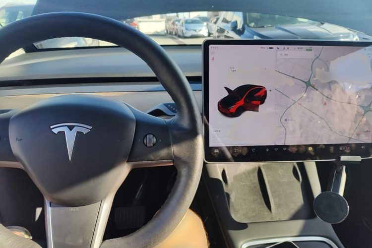 Tesla Model Y 2021 #10 Tesla Model Y 2021 car image #10