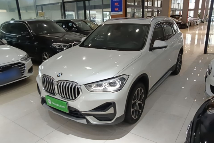 BMW X1 2020 car image #2