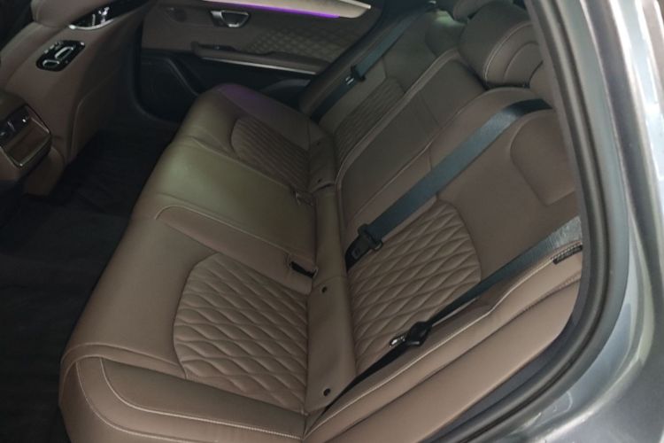 BYD Han 2023 car image #17