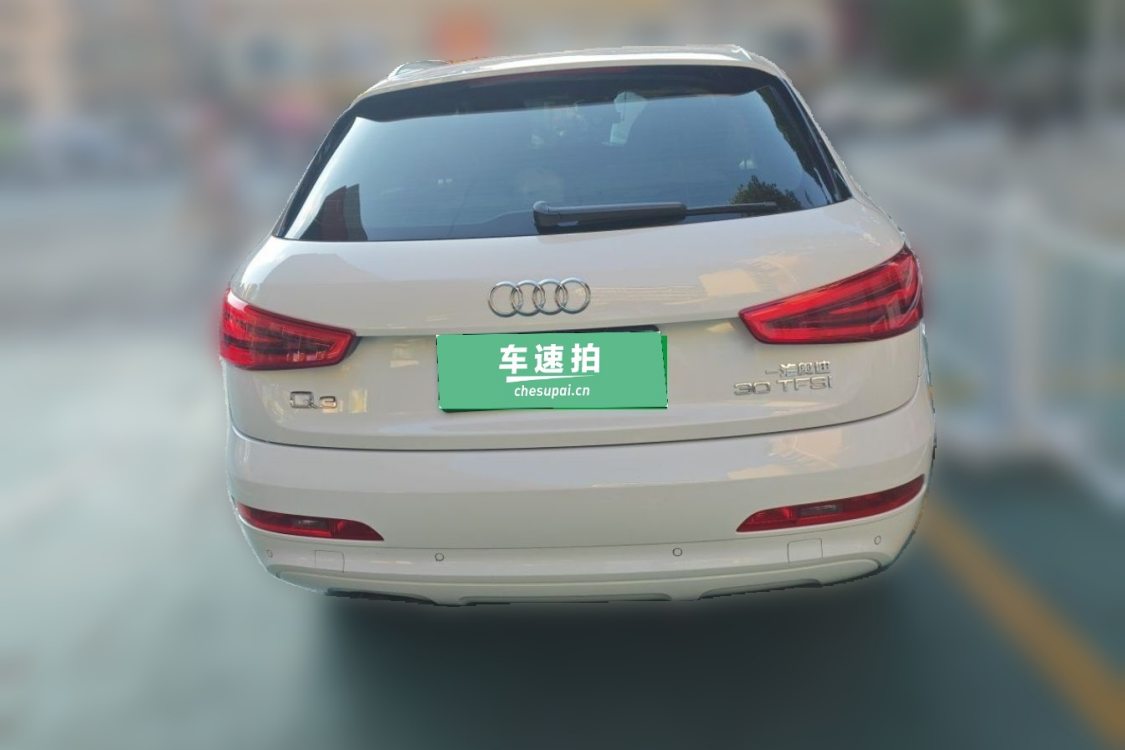 Audi Q3 2016 car image #6