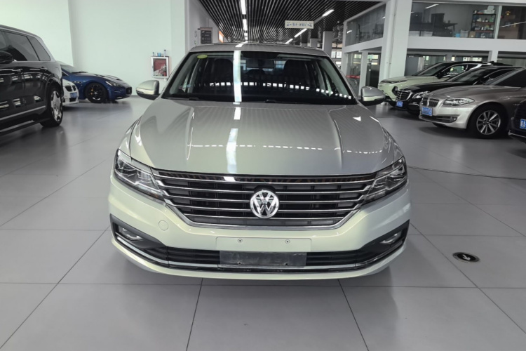Volkswagen Lavida 2018 car image #3