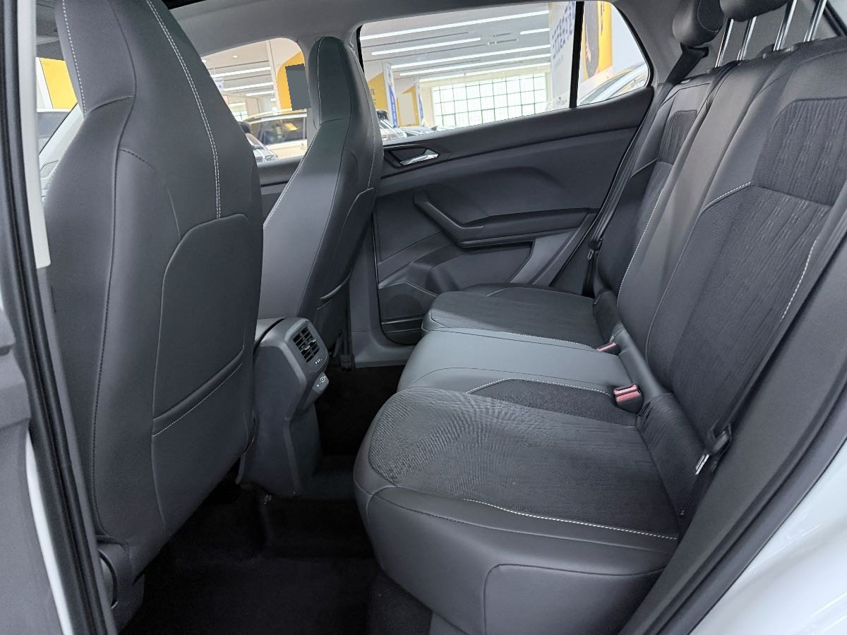 Volkswagen T-Cross 2021 #9 Volkswagen T-Cross 2021 car image #9