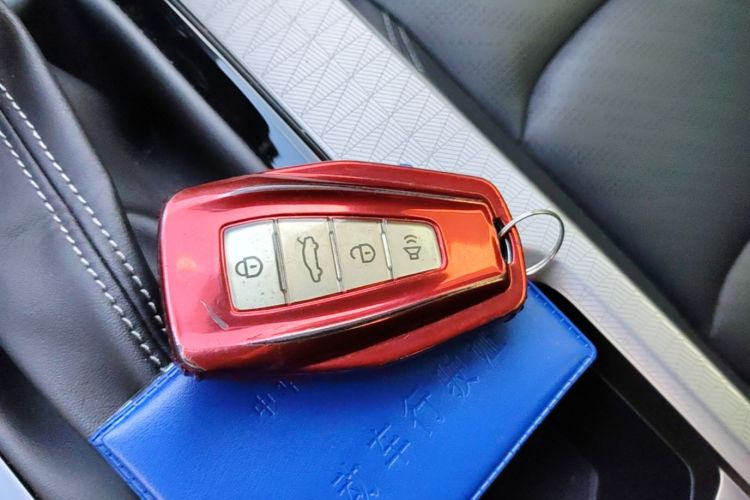 GEELY Emgrand 2024 car image #9