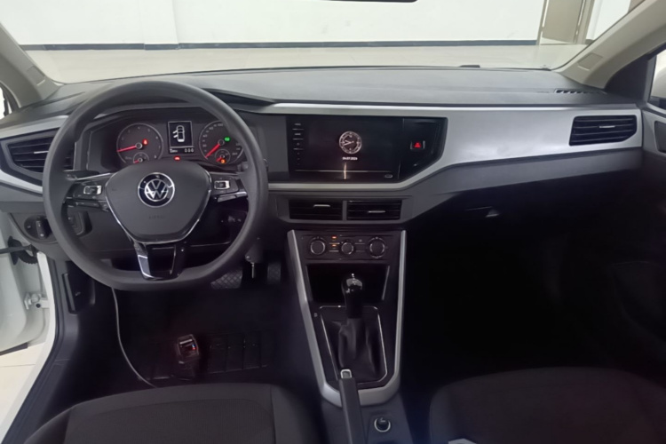 Volkswagen Polo 2021 car image #10