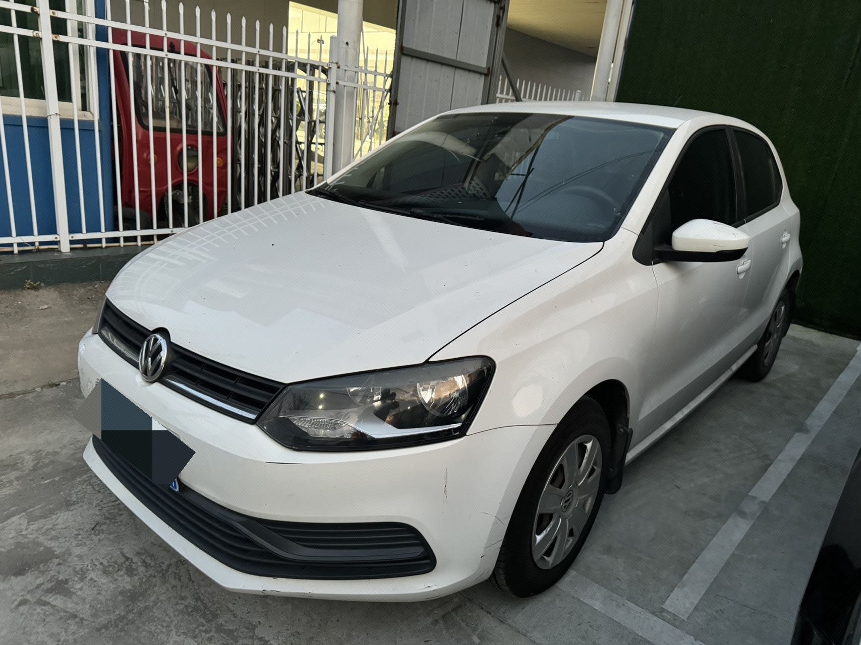Volkswagen Polo 2015 Volkswagen Polo 2015 immagine di auto