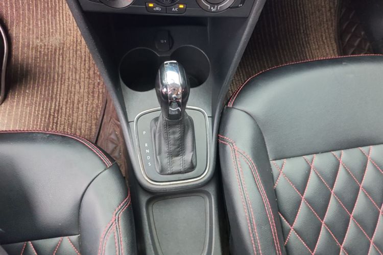 Volkswagen Polo 2017 #14 Volkswagen Polo 2017 car image #14