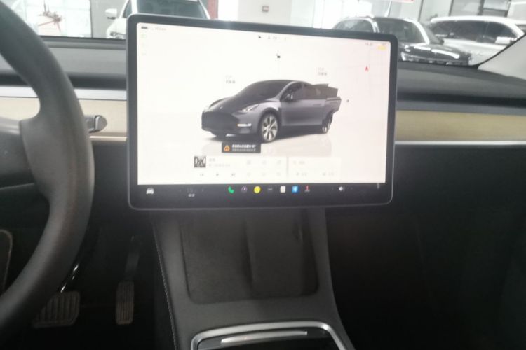 Tesla Model Y 2022 #13 Tesla Model Y 2022 car image #13
