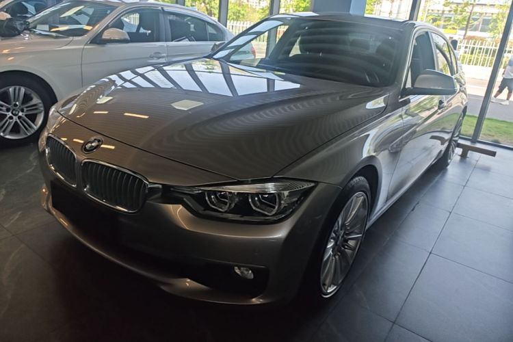 BMW 3 Series 2018 #2 BMW 3 Series 2018 car image #2