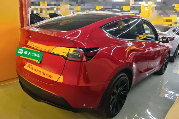 Tesla Model Y 2023 #5 Tesla Model Y 2023 car image #5