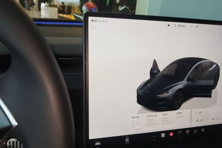 Tesla Model 3 2024 #14 Tesla Model 3 2024 car image #14