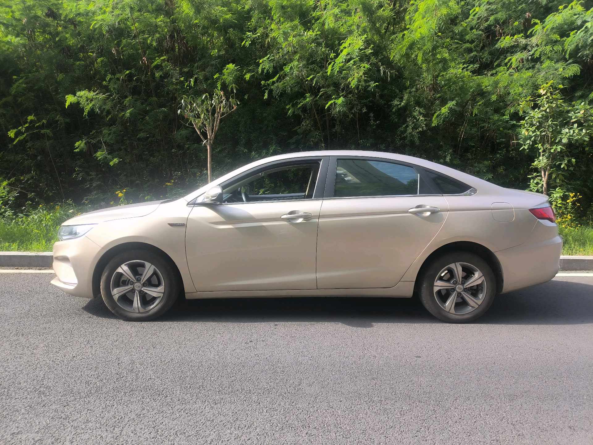 GEELY Emgrand GL 2019 car image #3