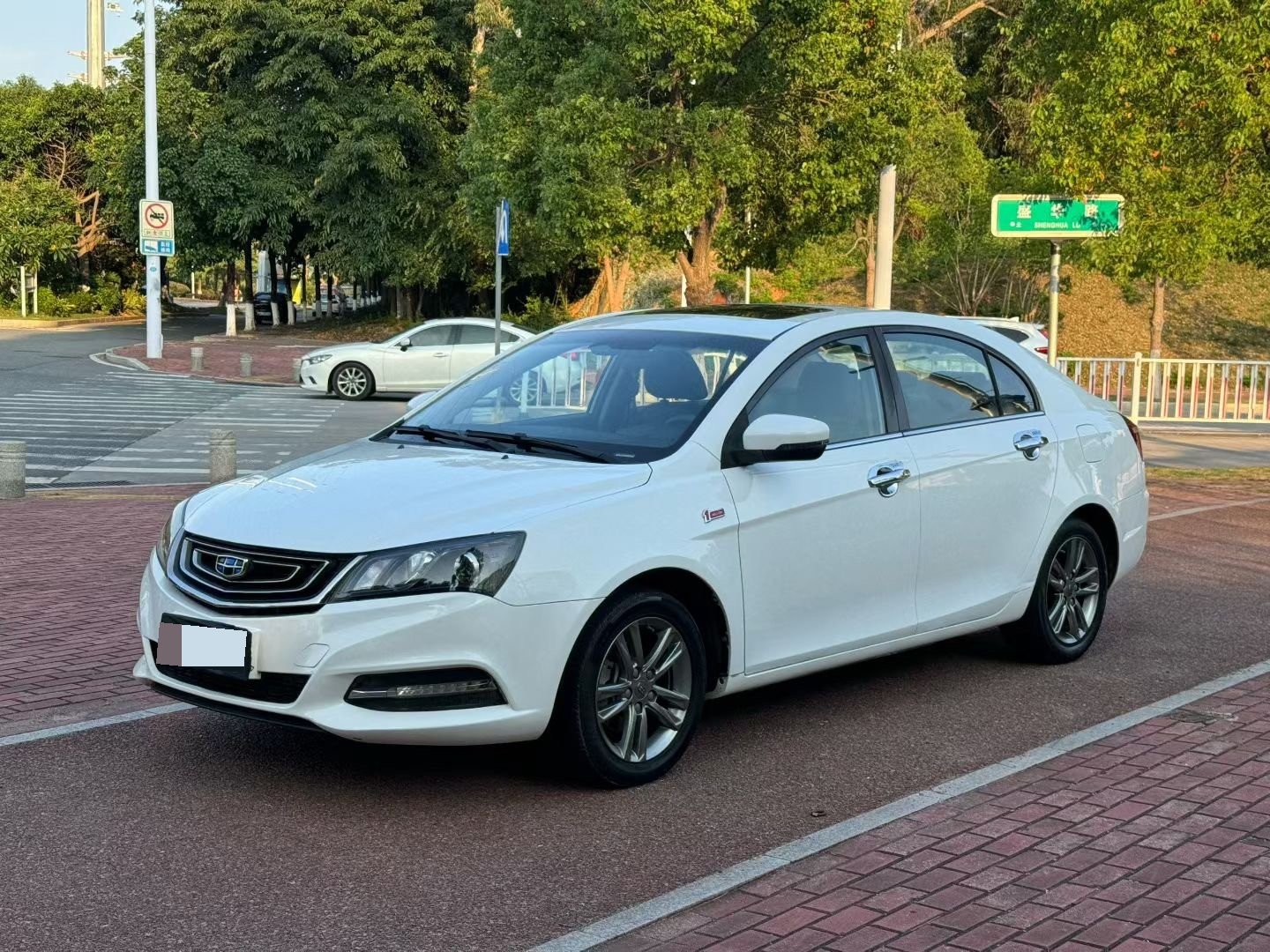 GEELY Emgrand 2017 GEELY Emgrand 2017 car image