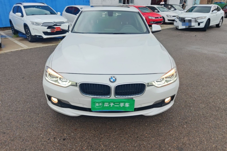 BMW 3 Series 2017 #3 BMW 3 Series 2017 car image #3