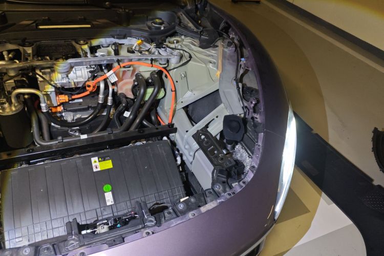 MI SU7 2025 image de voiture #25