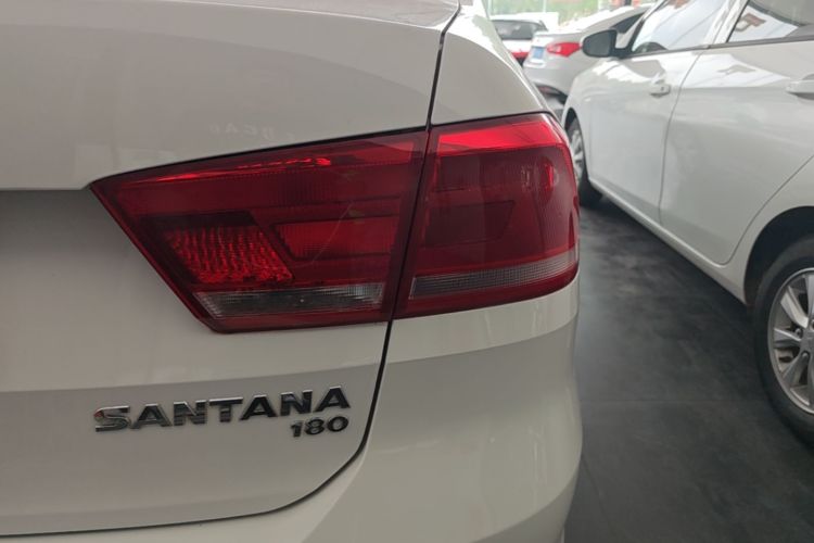 Volkswagen Santana 2017 car image #8