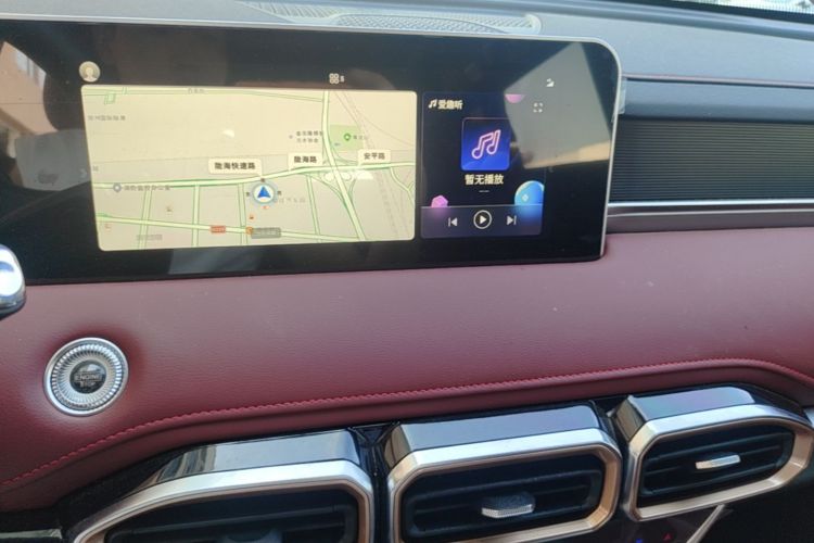 Jetour X70 PLUS 2025 car image #13