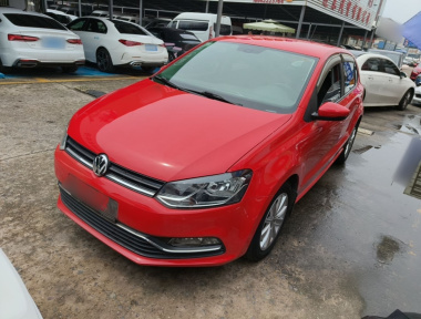 Volkswagen Polo 2015 Volkswagen Polo 2015 car image
