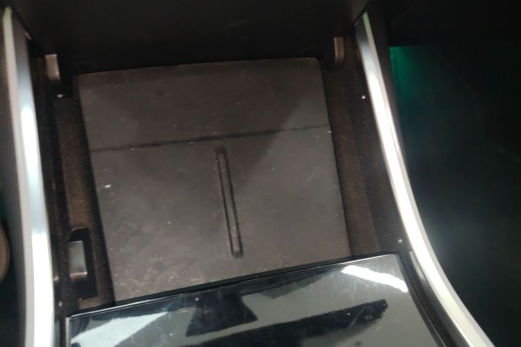 Tesla Model 3 2020 car image #9