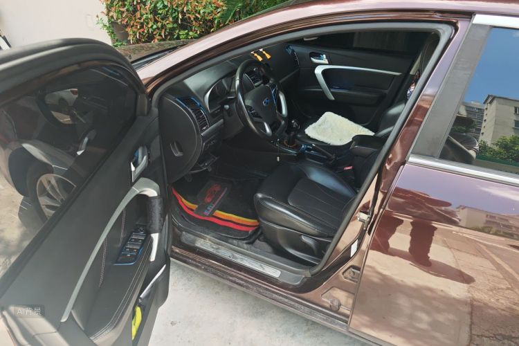 GEELY Emgrand 2016 car image #18