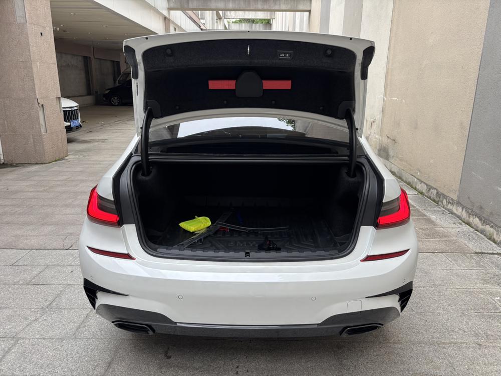 BMW 3 Series 2019 #15 BMW 3 Series 2019 car image #15
