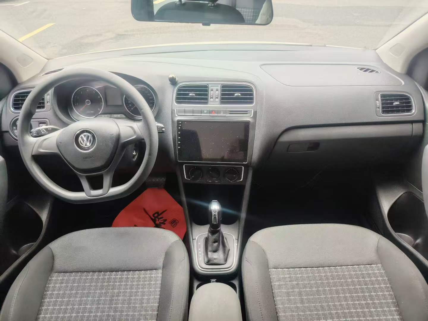 Volkswagen Polo 2015 #4 Volkswagen Polo 2015 car image #4