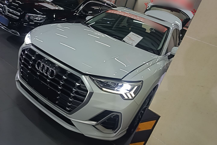 Audi Q3 2020 #2 Audi Q3 2020 صورة سيارة #2