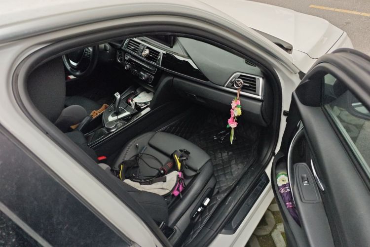 BMW 3 Series 2019 image de voiture #27