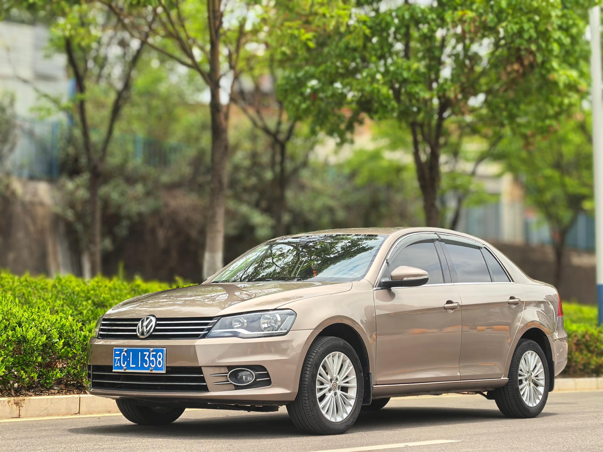 2014 2014 car image