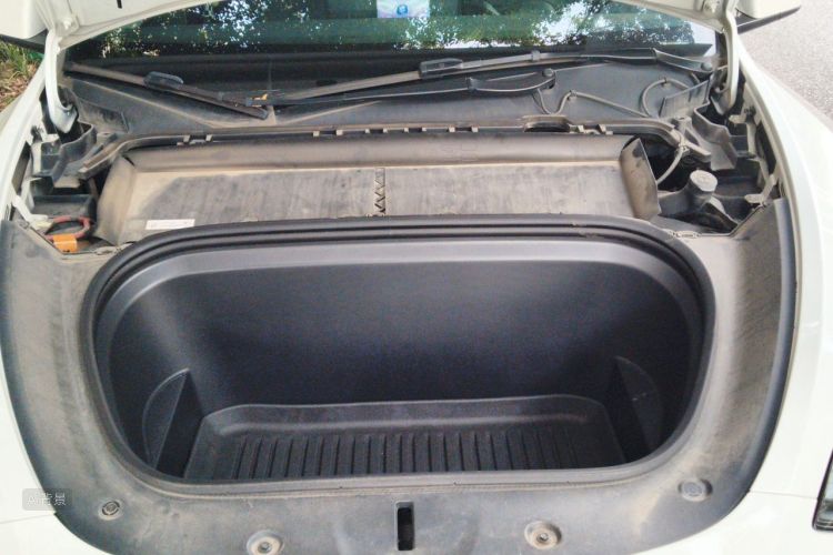 Tesla Model Y 2023 #22 Tesla Model Y 2023 car image #22
