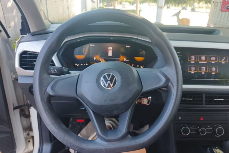 Volkswagen Tacqua 2023 immagine di auto #15