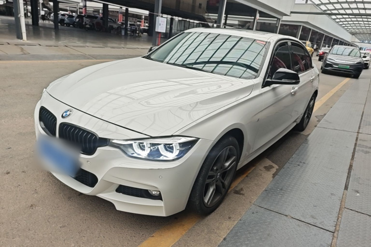 BMW 3 Series 2018 #2 BMW 3 Series 2018 car image #2
