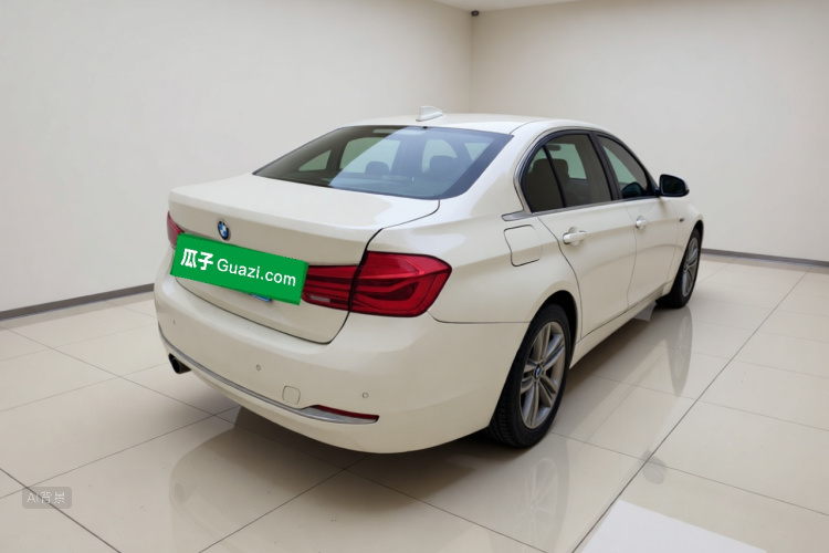 BMW 3 Series 2017 #7 BMW 3 Series 2017 car image #7
