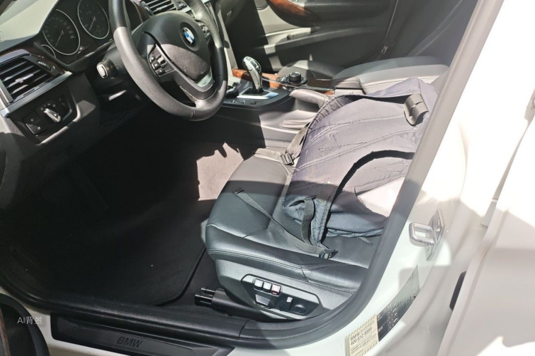 BMW 3 Series 2015 #17 BMW 3 Series 2015 car image #17