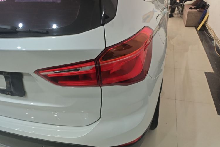 BMW X1 2018 car image #8