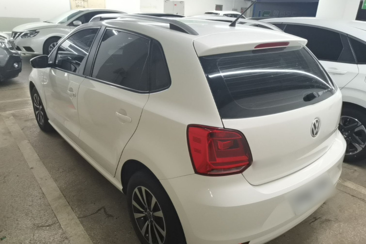 Volkswagen Polo 2015 #5 Volkswagen Polo 2015 car image #5