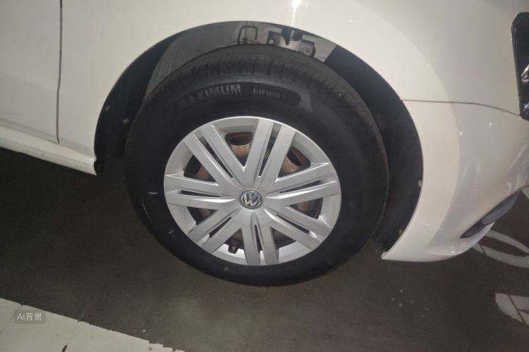 Volkswagen Polo 2016 car image #9