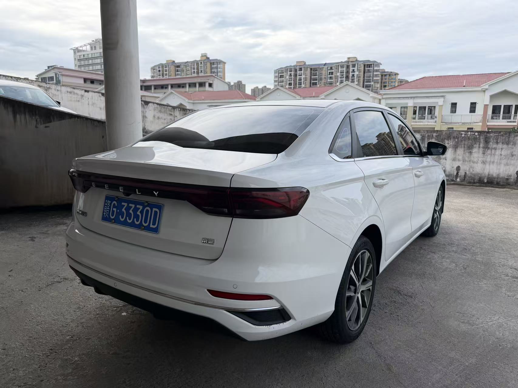 GEELY Emgrand 2022 car image #8