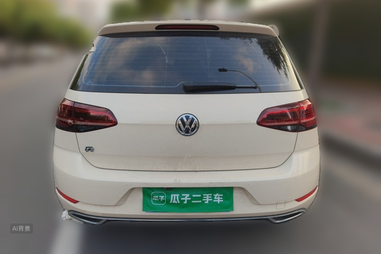 Volkswagen Golf 2019 car image #6