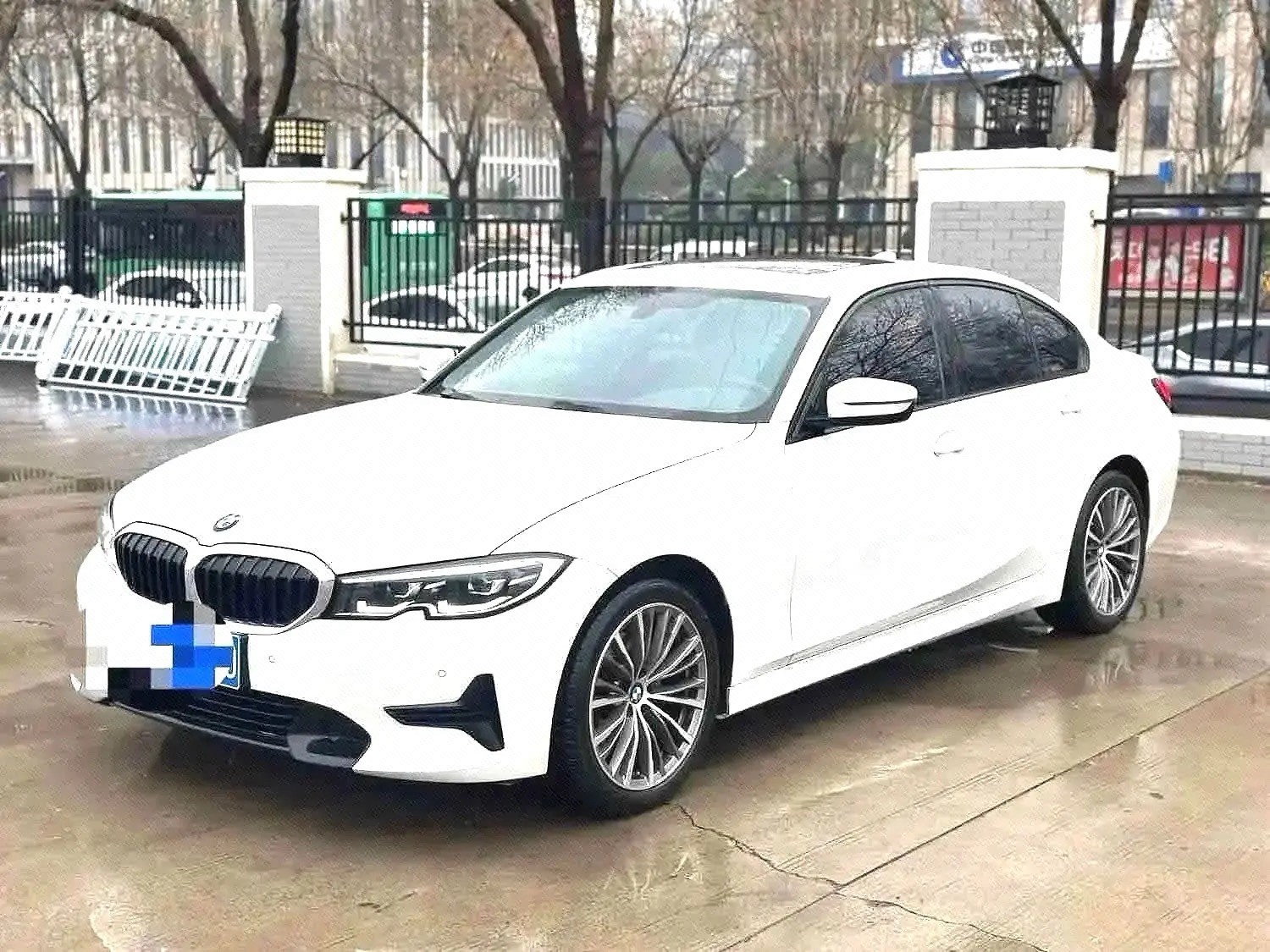 BMW 3 Series 2022 BMW 3 Series 2022 car image