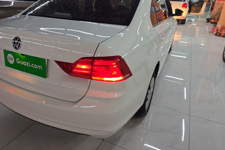 Volkswagen Santana 2020 immagine di auto #8