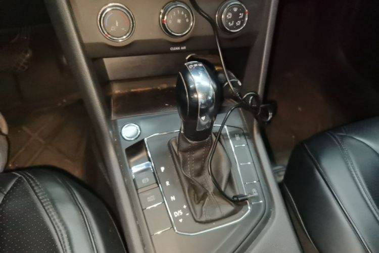 Volkswagen Tharu 2019 car image #18